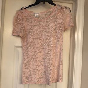 Short sleeve lace shirt